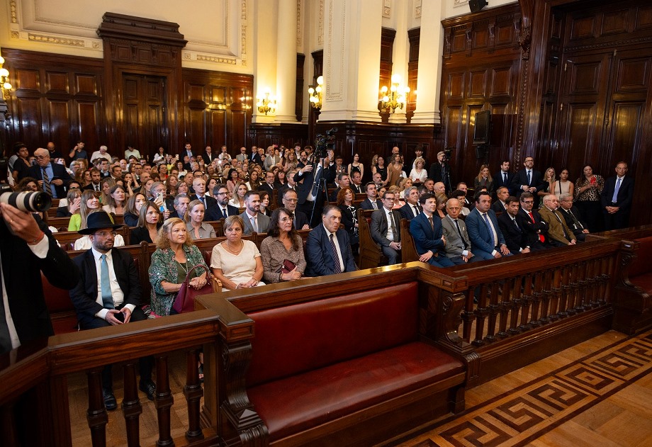La Sala de Audiencias durante la jura de nuevos peritos.