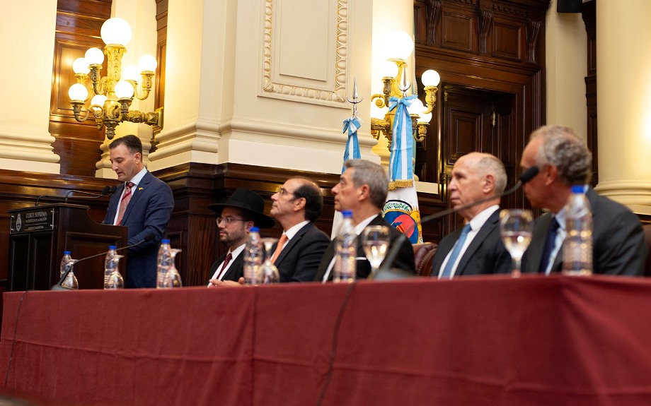 Discurso de Hernán Najenson, presidente de la AAJRA.