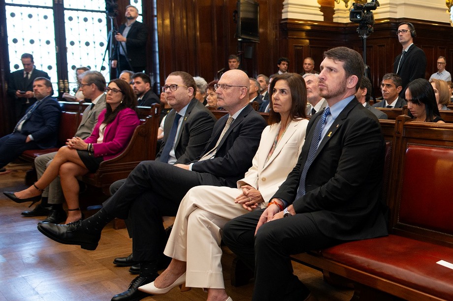  Convenio de colaboración con la Asociación de Abogados Judíos de la República Argentina y la Fundación Memoria del Holocausto