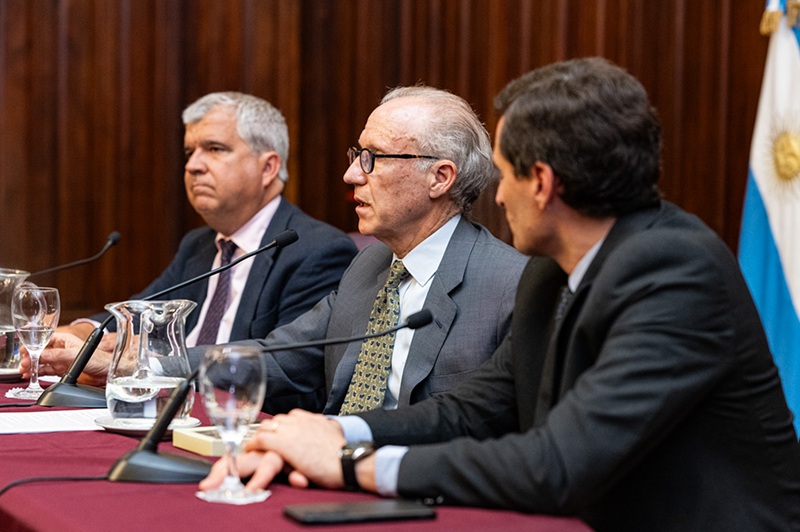 Legarre, Rosenkrantz y Casares