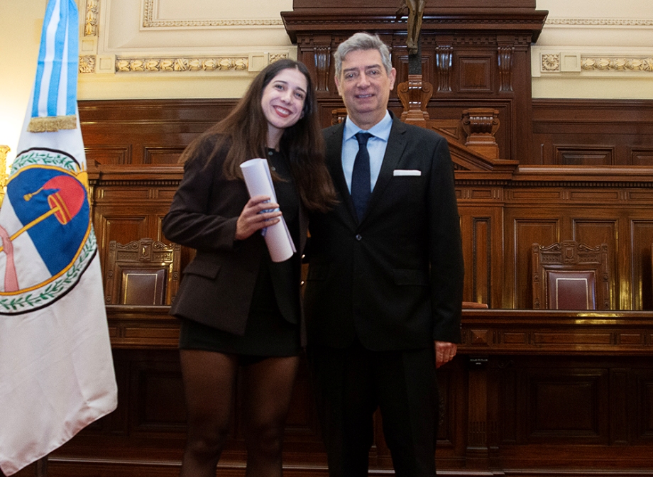 Sciutto, María Delfina (Universidad Nacional de la Plata, 9.70).