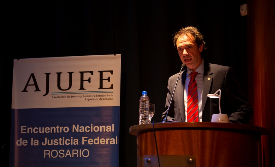 Hernán J. Botta, decano de la Facultad de Derecho de la UNR